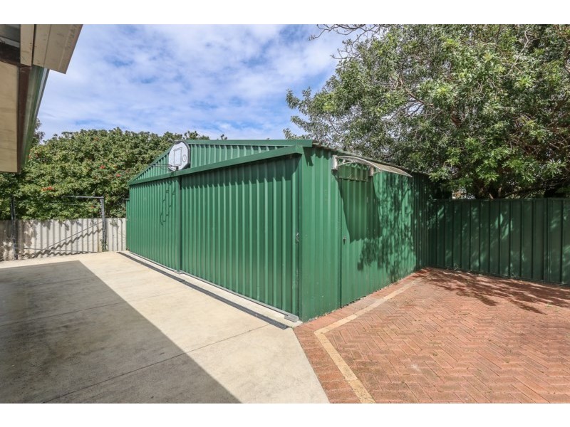 27 James Street, Gosnells WA 6110