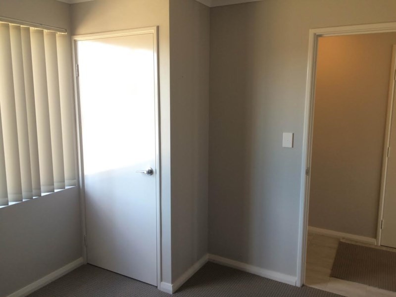 39 Belches Loop, Seville Grove WA 6112