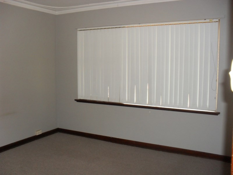 2 Rex Street, Gosnells WA 6110