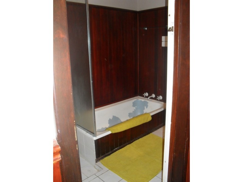 2 Rex Street, Gosnells WA 6110