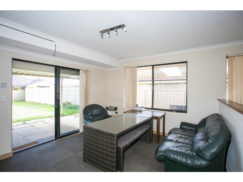 11 Lauterbach Drive, Gosnells WA 6110