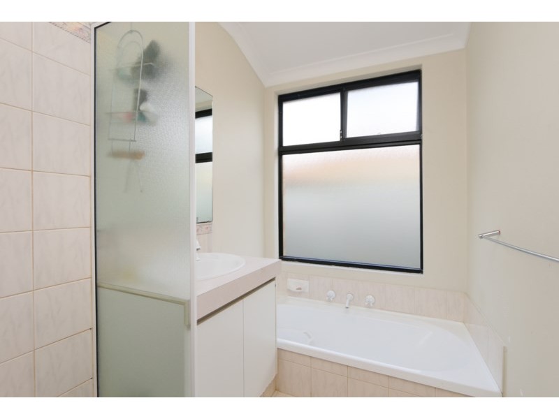 11 Lauterbach Drive, Gosnells WA 6110