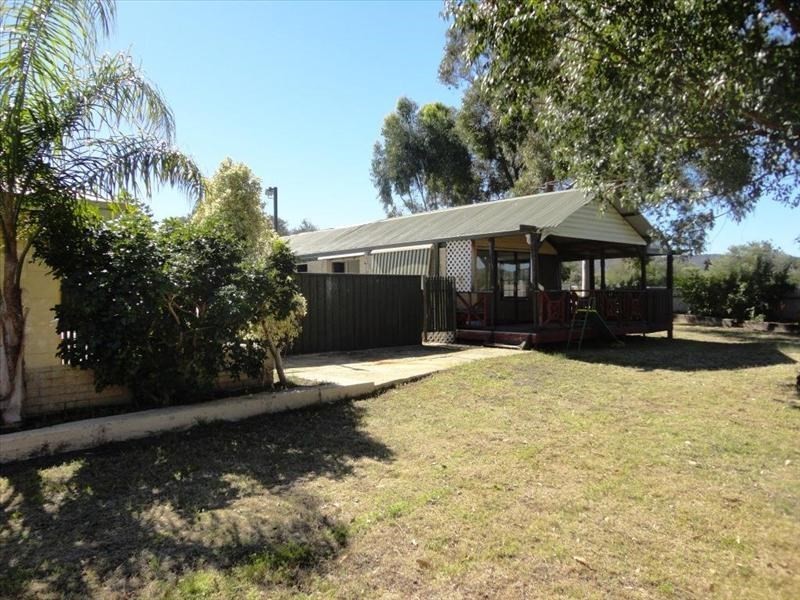 314 Kenwick Road, Maddington WA 6109