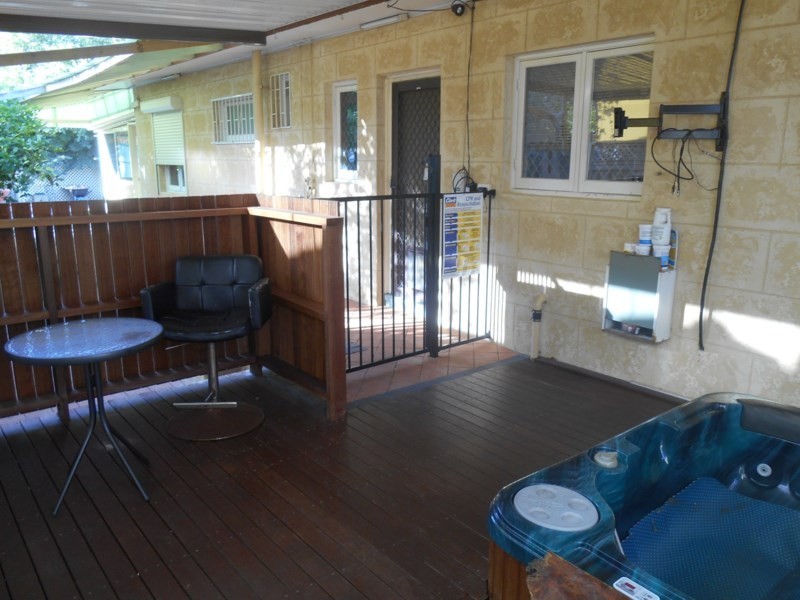 14 Gosnells Road West, Maddington WA 6109