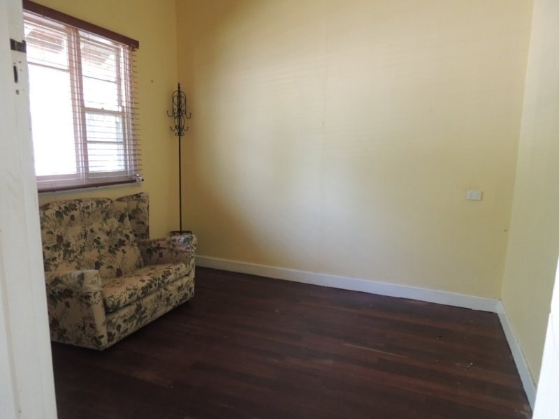 2016 Albany Highway, Maddington WA 6109