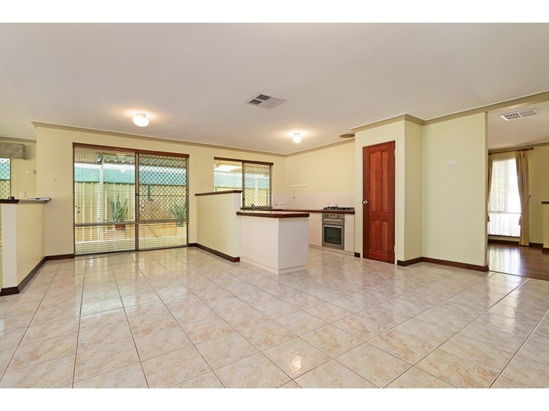 15 Akma Court, Maddington WA 6109