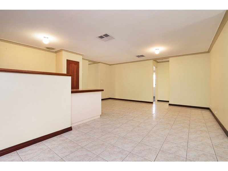 15 Akma Court, Maddington WA 6109