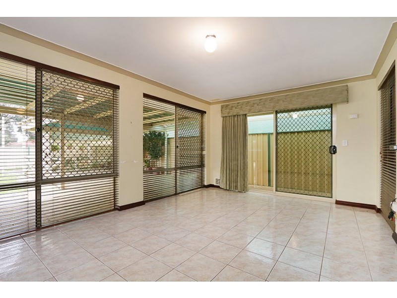 15 Akma Court, Maddington WA 6109