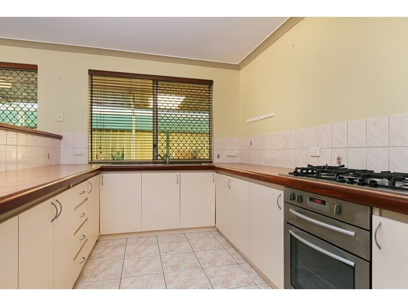 15 Akma Court, Maddington WA 6109