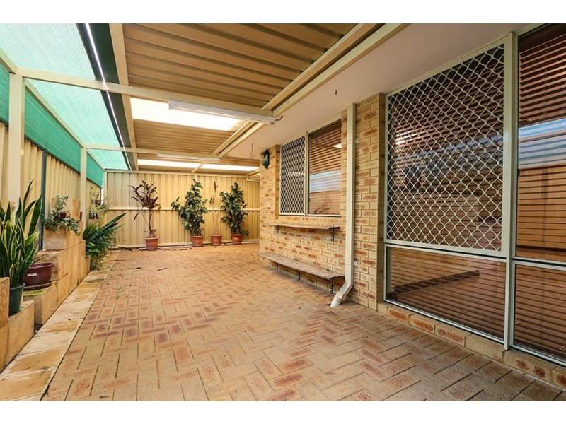 15 Akma Court, Maddington WA 6109