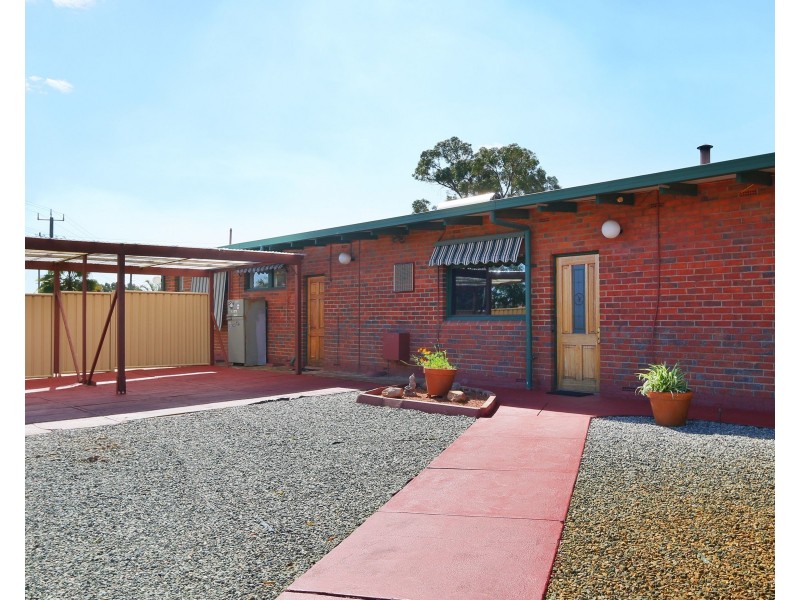 38 Chamberlain Street, Gosnells WA 6110