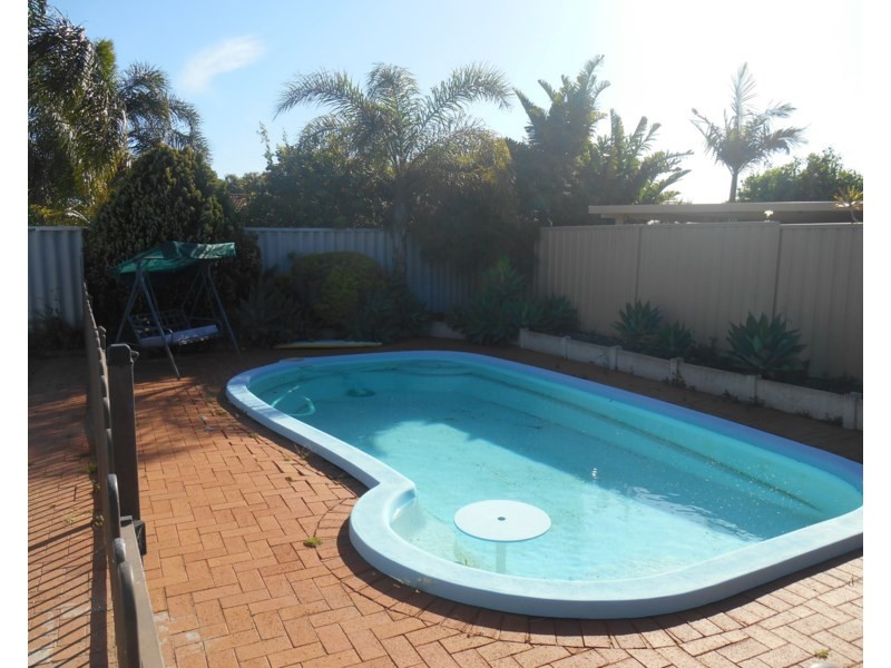 7 Compton Road, Gosnells WA 6110