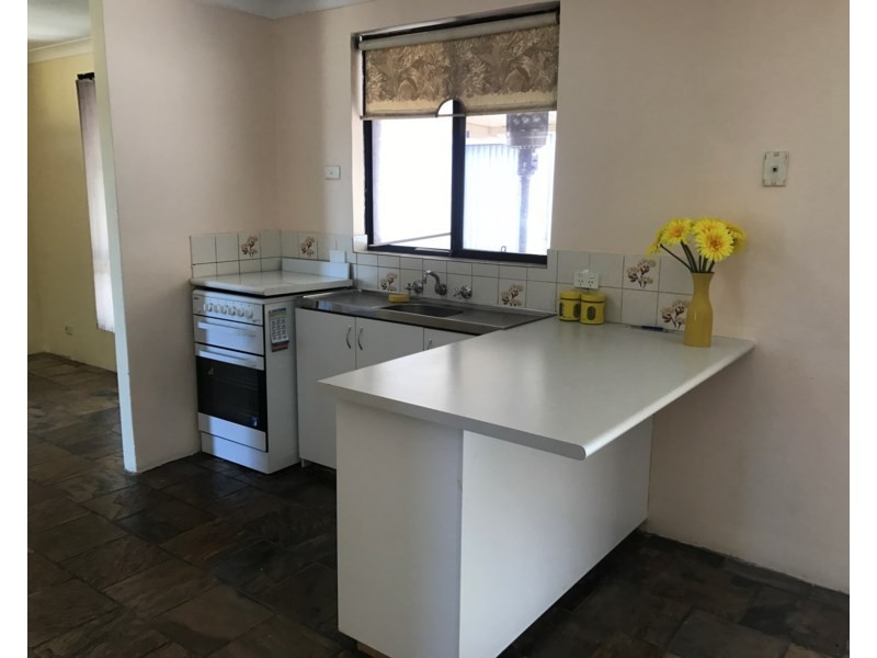 7 Compton Road, Gosnells WA 6110