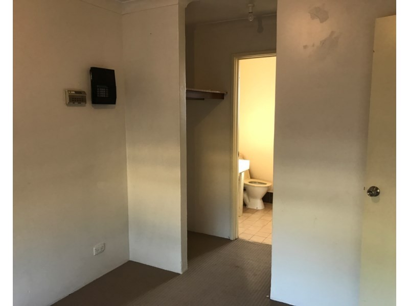 7 Compton Road, Gosnells WA 6110