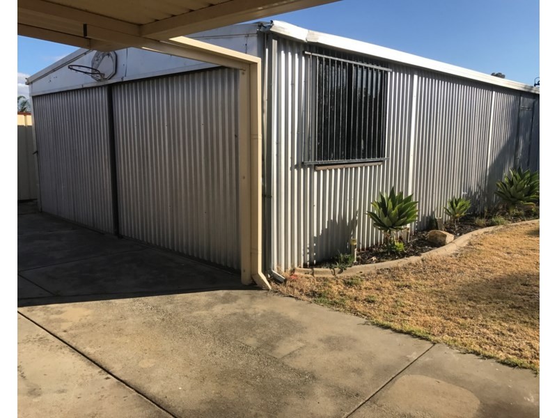 7 Compton Road, Gosnells WA 6110