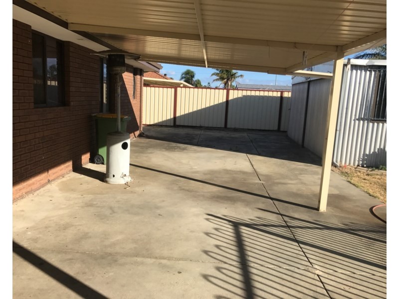 7 Compton Road, Gosnells WA 6110