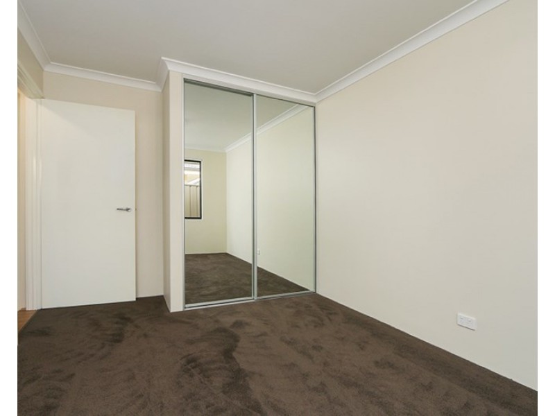 8 Elba Place, Thornlie WA 6108