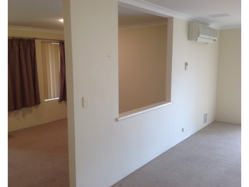 10/51 Third Avenue, Kelmscott WA 6111