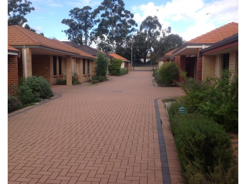 10/51 Third Avenue, Kelmscott WA 6111