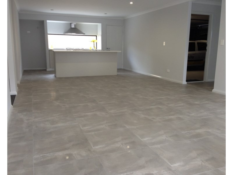 198 Warton Road, Huntingdale WA 6110