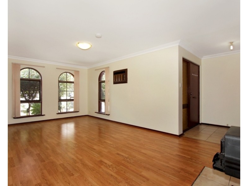 10 Haffner Court, Maddington WA 6109