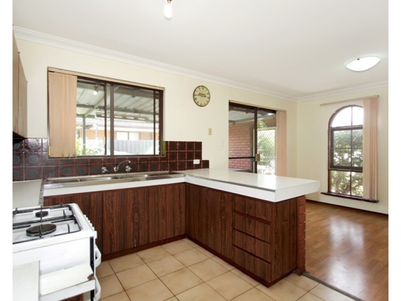 10 Haffner Court, Maddington WA 6109