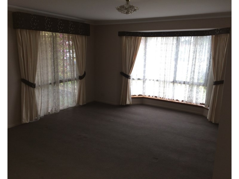 25 Rosemary Court, Huntingdale WA 6110