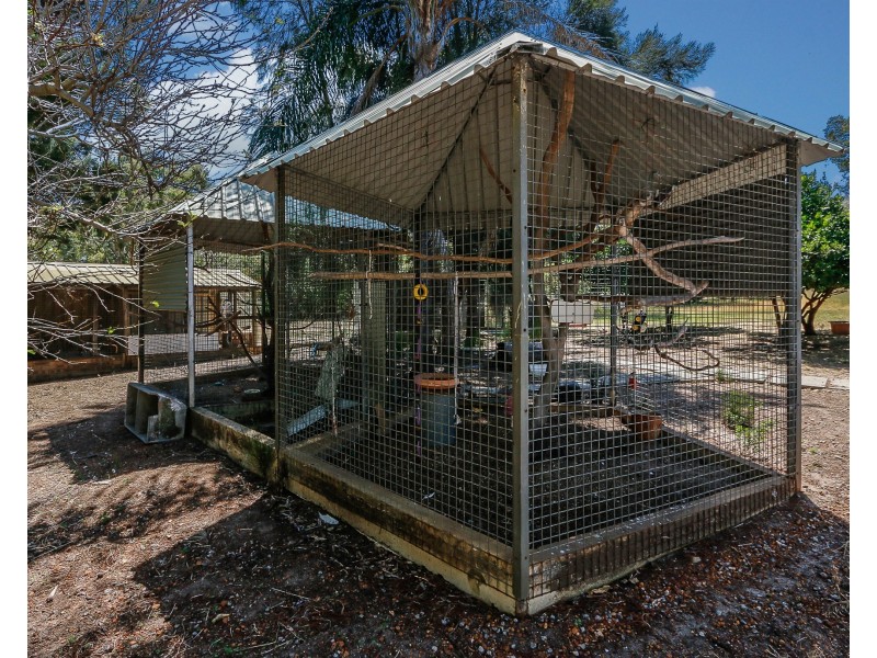 14 McKenzie Grove, Kelmscott WA 6111