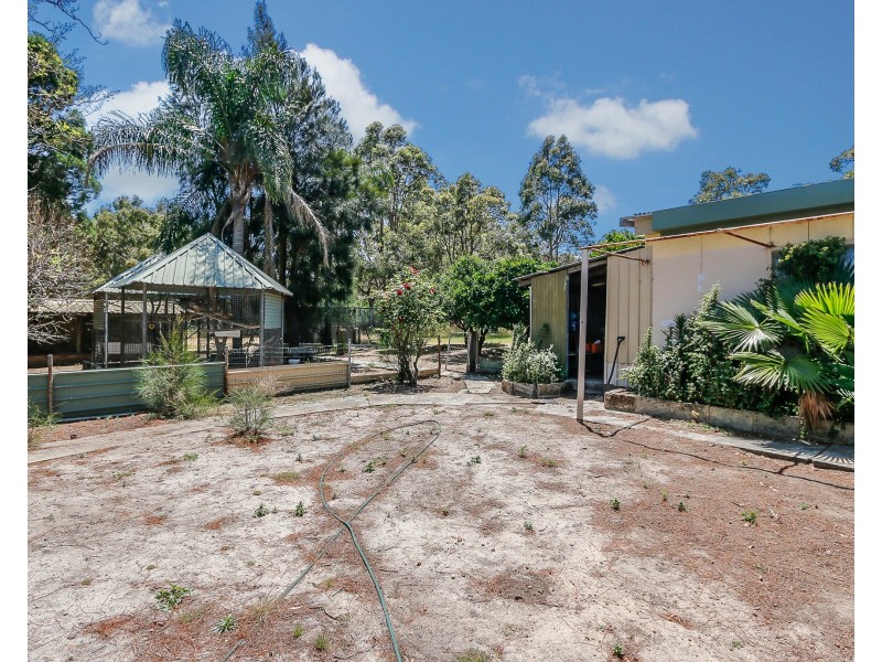 14 McKenzie Grove, Kelmscott WA 6111