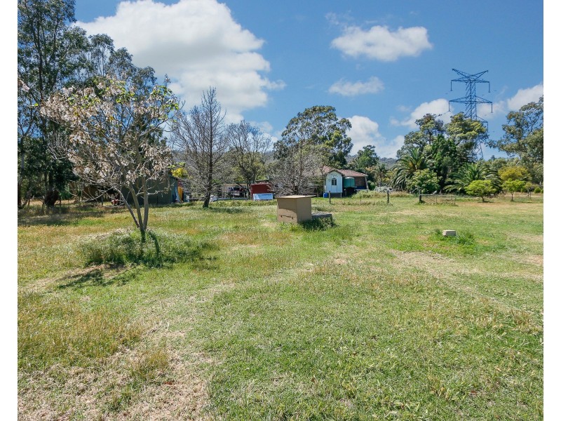 14 McKenzie Grove, Kelmscott WA 6111
