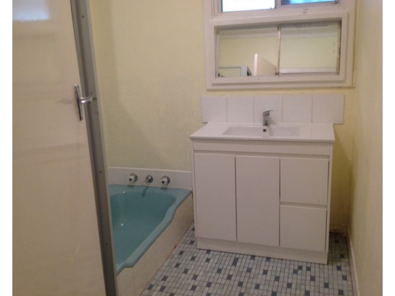 3 Colleen Street, Gosnells WA 6110