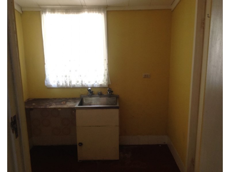 3 Colleen Street, Gosnells WA 6110