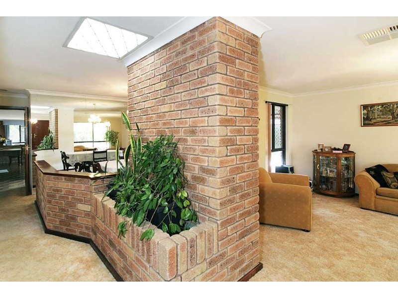 3 Viscount Court, Thornlie WA 6108