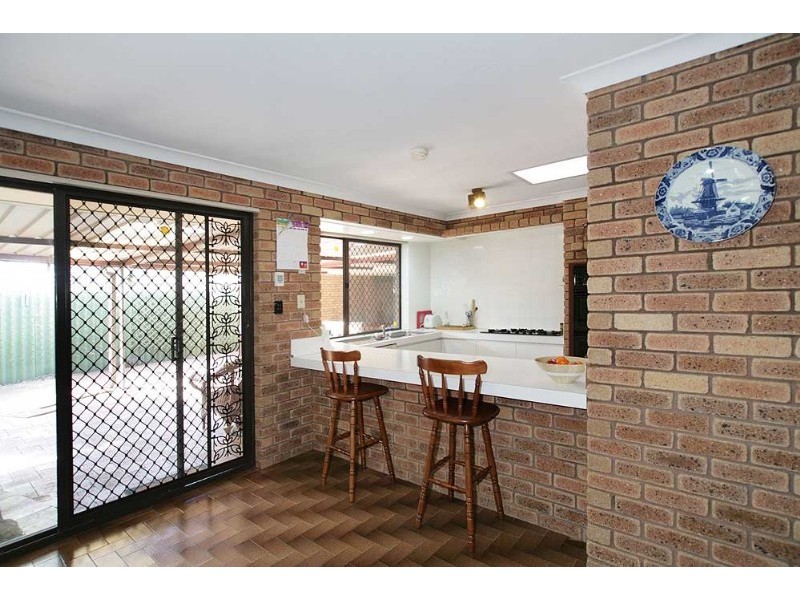 3 Viscount Court, Thornlie WA 6108