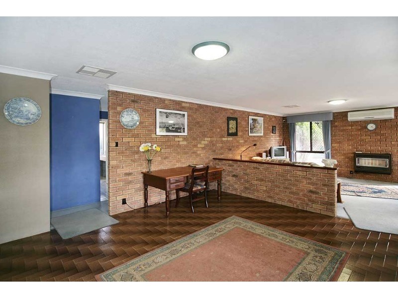 3 Viscount Court, Thornlie WA 6108