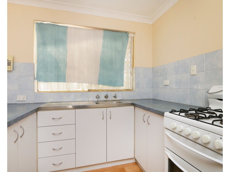 12/23 Helm Street, Maddington WA 6109