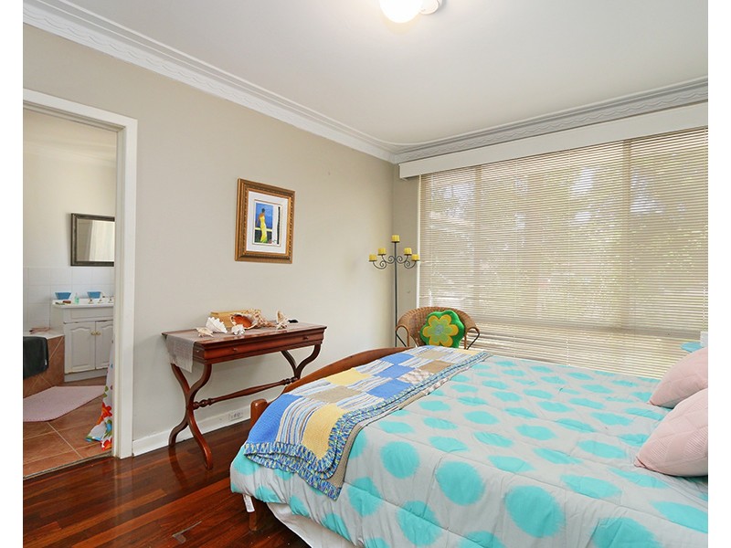 8 Mills Road West, Martin WA 6110