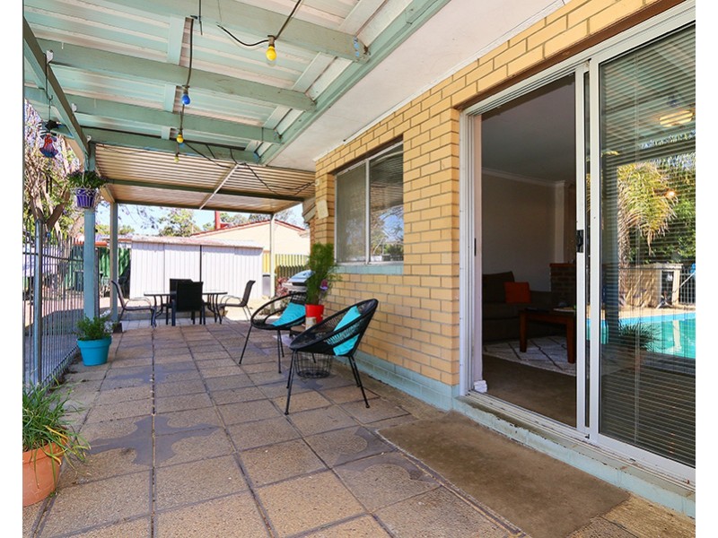 8 Mills Road West, Martin WA 6110