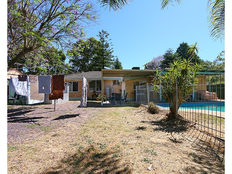8 Mills Road West, Martin WA 6110