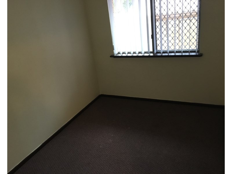 10 Malu Court, Camillo WA 6111