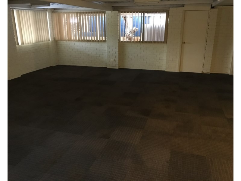 10 Malu Court, Camillo WA 6111