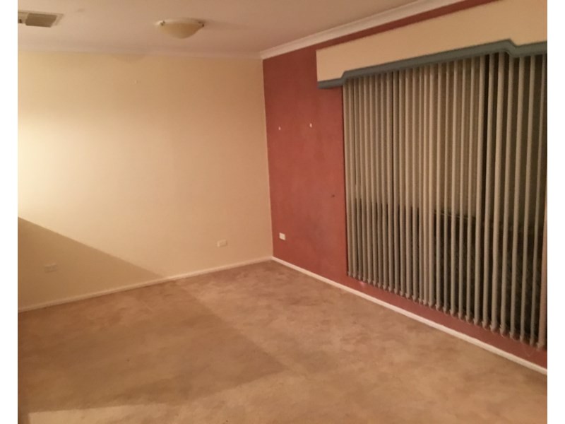 10 Malu Court, Camillo WA 6111