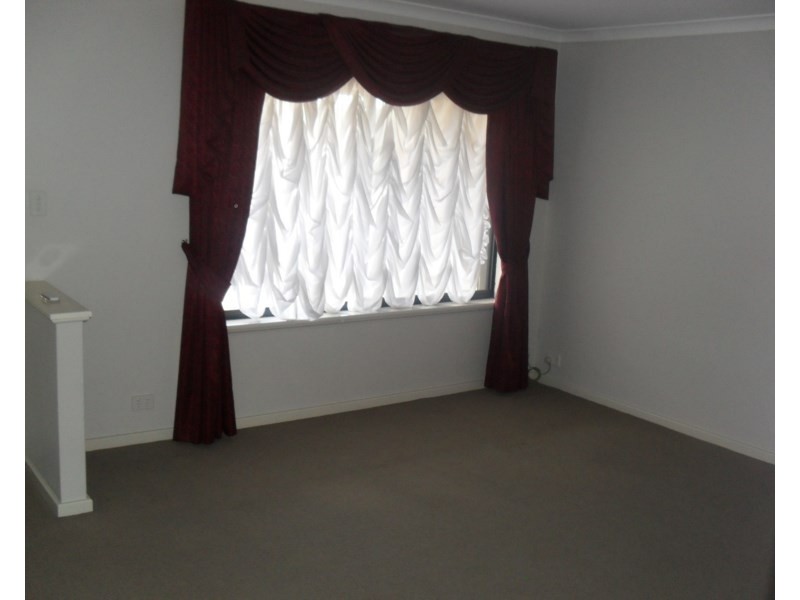 195 Harpenden Street, Huntingdale WA 6110