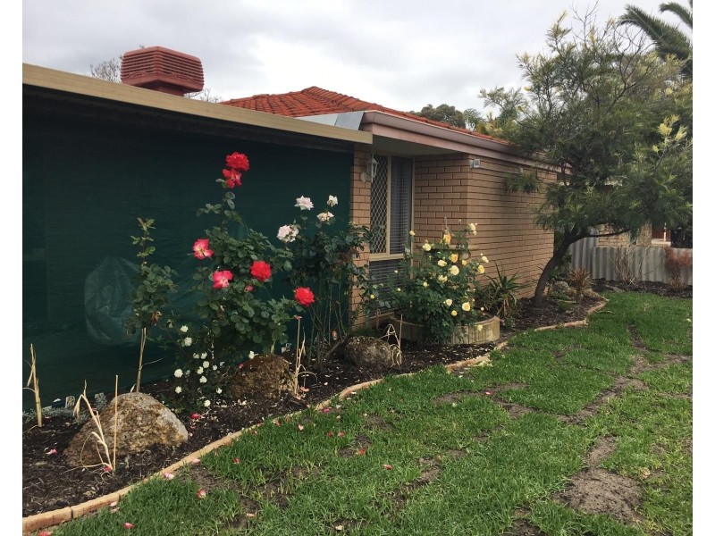 12 Lorikeet Way, Gosnells WA 6110
