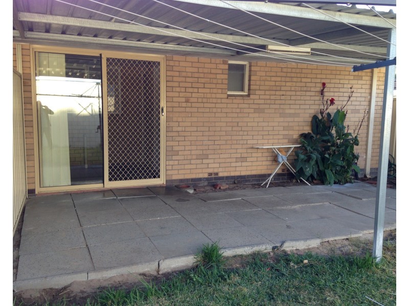 13b Clifton Street, Maddington WA 6109