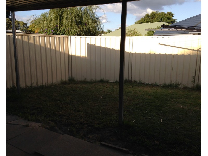 13b Clifton Street, Maddington WA 6109