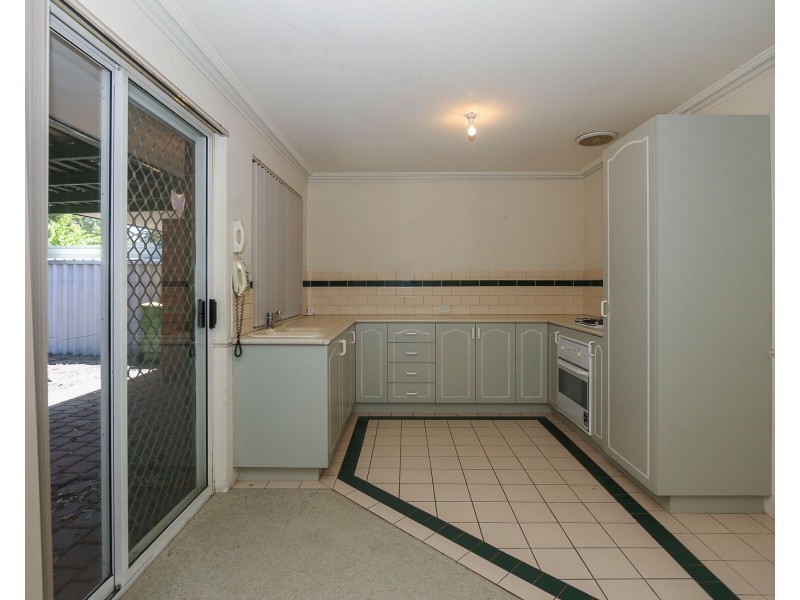 23/2 Glennis Close, Gosnells WA 6110