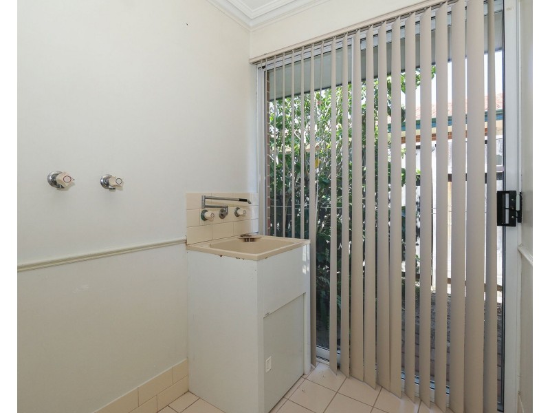 23/2 Glennis Close, Gosnells WA 6110