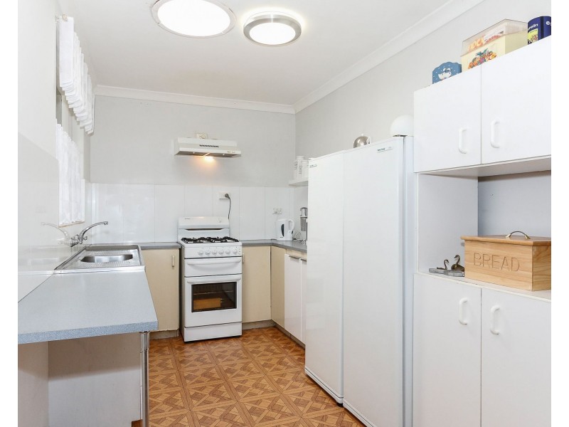 23 Dunnell Street, Maddington WA 6109