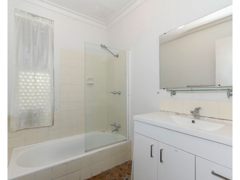 23 Dunnell Street, Maddington WA 6109